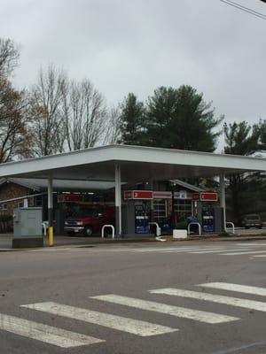 Millis Gas & Service -- 860 Main Street / Route 109 & Route 115 Junction, Millis            Station