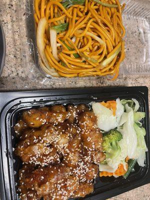 Sesame Chicken with side of Lo Mein