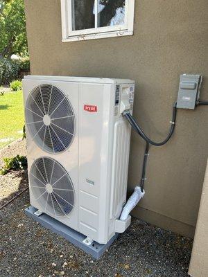 Heat pump condenser installation