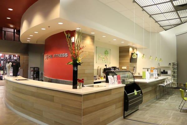 Front Desk / Fresh Cafe