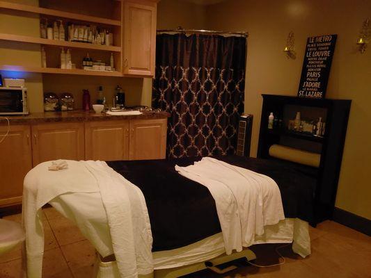 The treatment room!