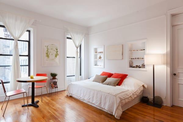 1 Bedroom Apartment in Brownstone on 8th Avenue in Park Slope