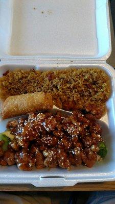 Sesame Chicken lunch combo only $6.49