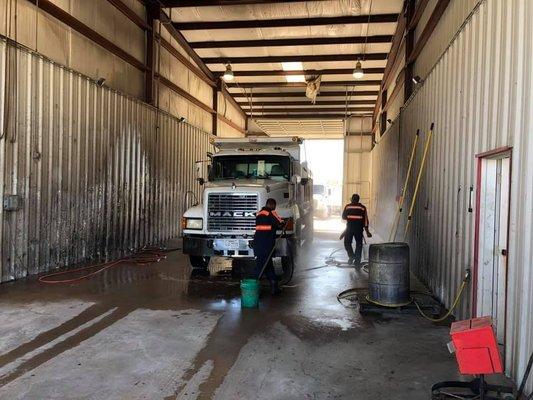 Truck & Trailer Wash