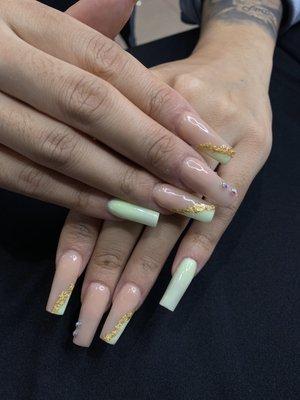 Nails With Bling