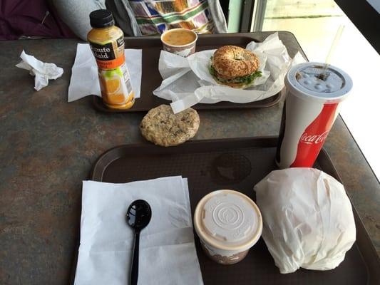 Veggie bagel sandwiches & southwestern white bean soup