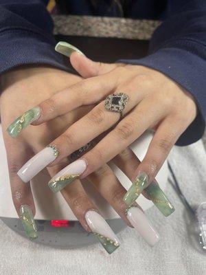 Pretty nails design by Dream Nails!