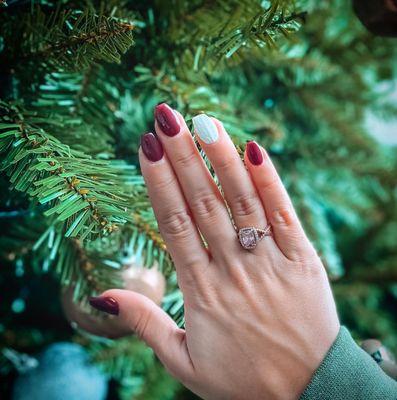 Nina's Nails and Lashes