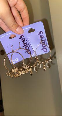 some of the earrings I purchased!