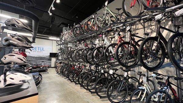 Lots of bikes, helmets, and a RETÜL fit area!