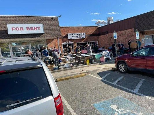 One of the outdoor swap meets we hosted.