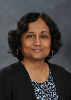 Dr. Nalini Madiwale is a board-certified ophthalmologist specializing in glaucoma cases and surgery.