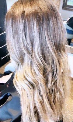 Beautiful balayage hair by Pia