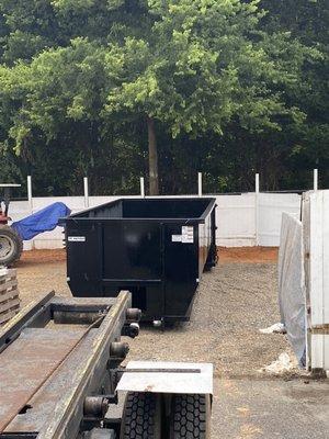 Our 30 yard dumpsters can be rented short term or long term.
We can deliver for  residential, commercial, or contractors!