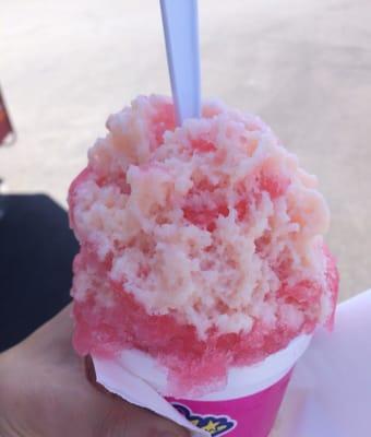 "Tiger's Blood" shave ice with sweet cream topping