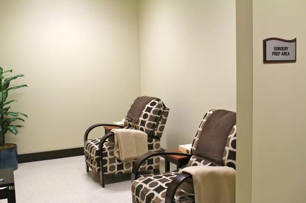 LASIK/PRK Laser Suite preparation room (in Oahu)