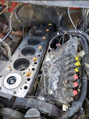 Head gasket replacement.  Cummins 5.9l 12 valve turbo diesel