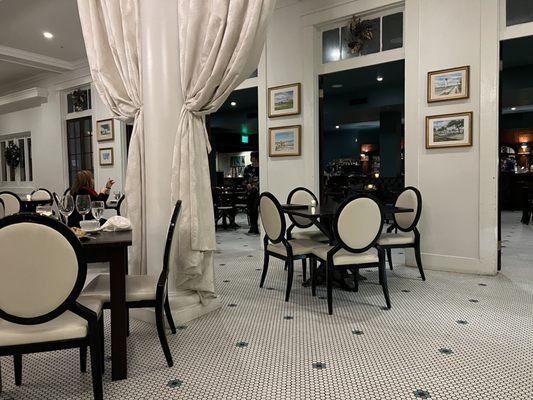 Dinning area- Love the interior decor!