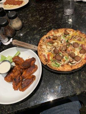 Sicilian pizza small, buffalo wings, kids spaghetti