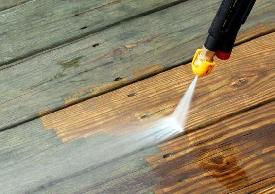 Power Washing Decks in Mishawaka, Indiana