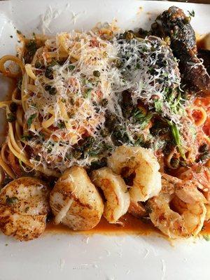 Seafood pasta- spicy!