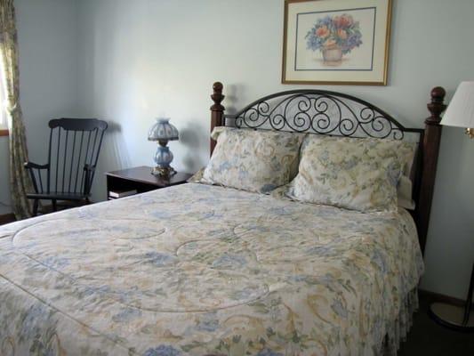 Queen bed rooms