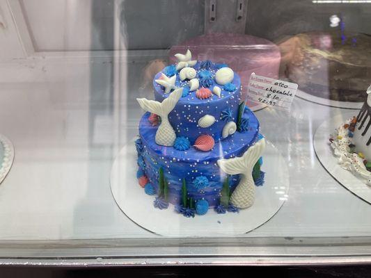 Saw this cake yesterday and fell in love