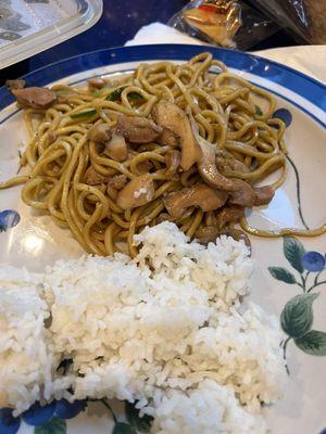 35. Chicken Lo Mein