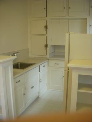 Kitchen with icebox