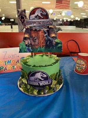 Jurassic world cake theme