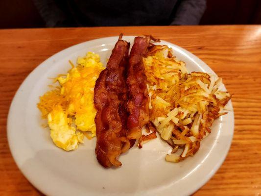 1 egg breakfast with bacon and hash browns!