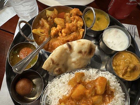 Aloo Gobi thali