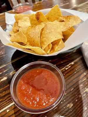 Chips & salsa