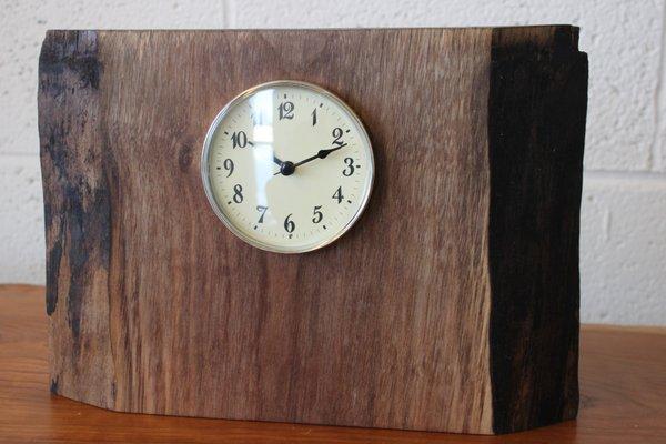 Live Edge Clock