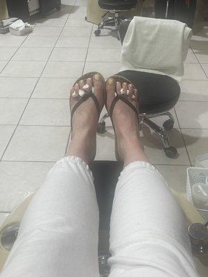 I got the peppermint signature spa pedicure today!