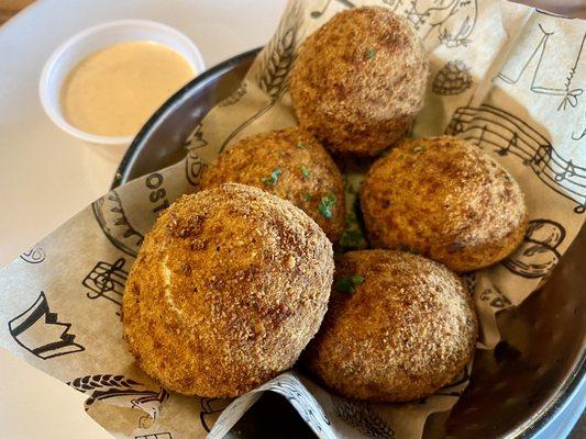 Mac and Cheese Balls