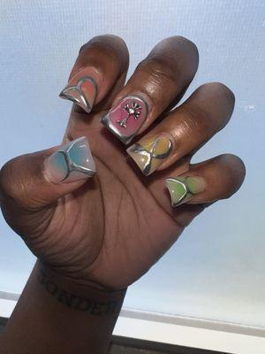 Multicolor duck nails with metallic design