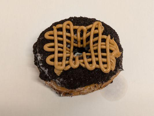 @endoedibles on Instagram 07/31/24
 
 Oreo Peanut Butter Doughnut