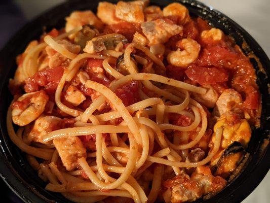 Seafood linguini