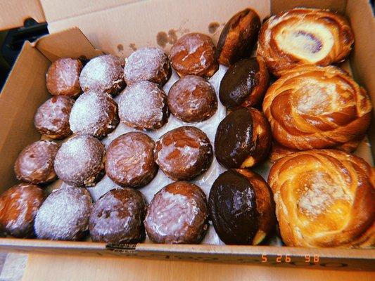 Polish Donuts and Danishes every Thursday in our store.