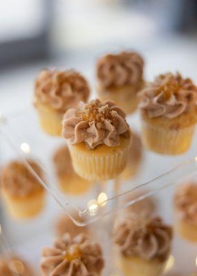 Peach Cobbler mini cupcakes