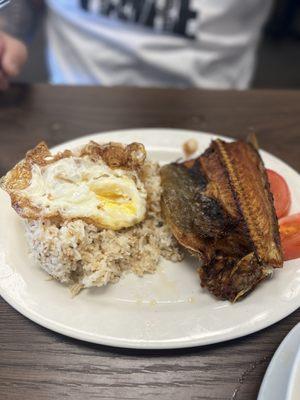 Bangus lunch special with garlic fried rice