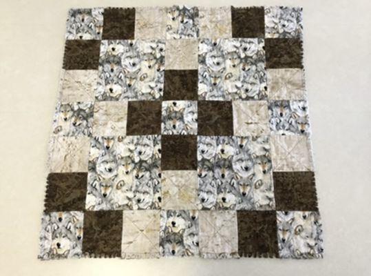 Wolf rag quilt