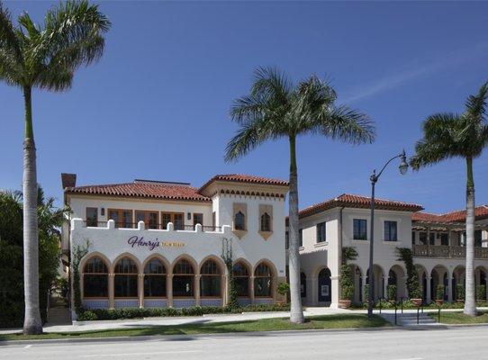 Henry's Palm Beach is an inviting American-inspired bistro now open at Via Flagler by The Breakers.