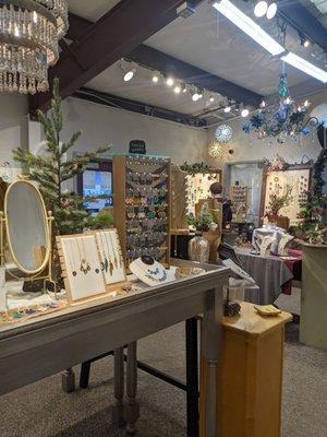 Great store for those looking for unique jewelry gifts