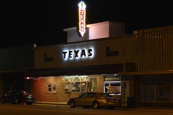 Texas Theater in Shamrock at night.