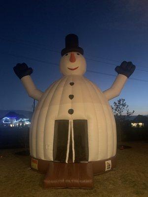 Snowman bounce house