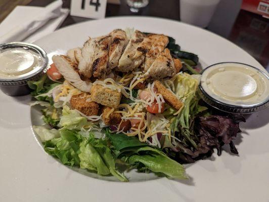 House salad with grilled chicken