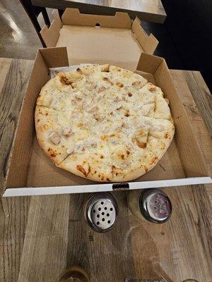 Small Alfredo Chicken pizza