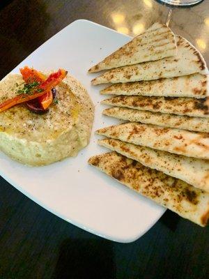 Hummus w/pita